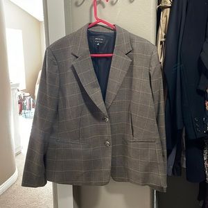 Jones New York brown plaid blazer